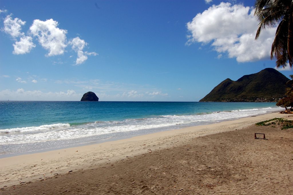 Plage ensoleillée de Martinique